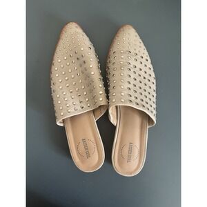 Arider Girl Studded Mule Size 8 Beige Fall Shoes Slip On Women's Casual Shoes